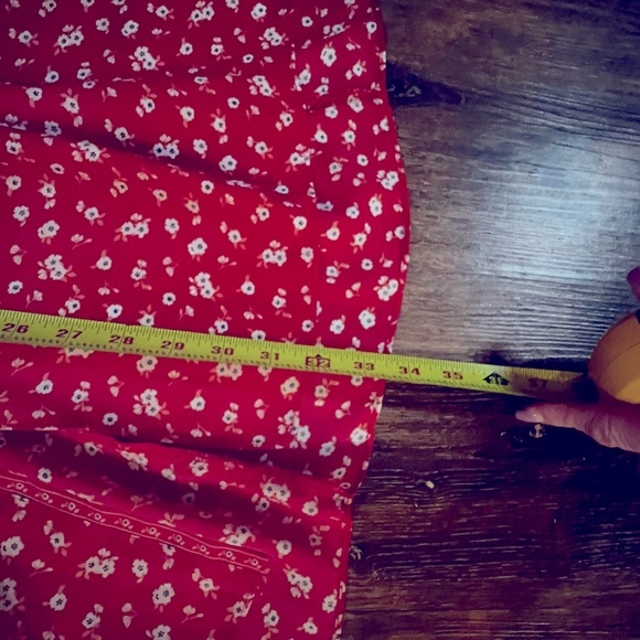 Like new Boho maxi skit. Red wit multicolor flowers - Picture 3 of 5
